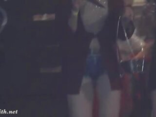 Jeny kovács bottomless -ban a club&period; painted rövidnadrág úgy néz ki, mint igazi &lpar;hidden cam&rpar;