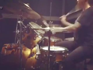 Felicity feline drumming pie skaņa studios