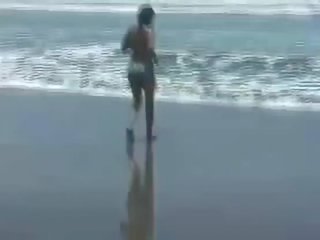 লরা স্বীকারোক্তি alguna playa ডি পঁজর rica
