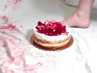 Strawberry cake 과즙