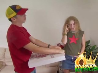 Gwen fucks pizza youth