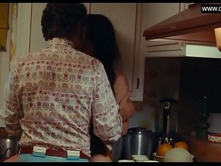 Amanda seyfried- veľký prsia, xxx film scény fajčenie - lovelace (2013)