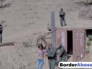 Stupendous madu dengan kecil payu dara menikmati mendapat fucked di yang border