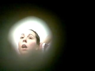 Pengintip/voyeur dalam kabin video-video telanjang damsel hanya selepas mandi pada spyamateur.com