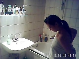 Prigautas niece turintys a vonia apie paslėptas kamera - ispywithmyhiddencam.com