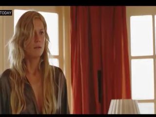 Sophie hilbrand - hollandais blone, nu en publique, masturbation & xxx film scènes - zomerhitte (2008)