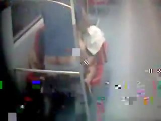 Vídeo flagra casal fazendo sekso em trem em sp (realmente sem tarja) videolog calangopreto2