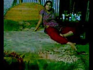 Indiane bhabhi e pisët video me devar në për t'u dukur stil në dhomë gjumi xxx video