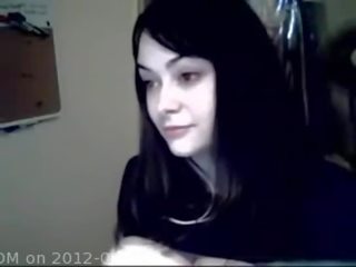 Bello tesoro mostra suo enorme poppe su webcam